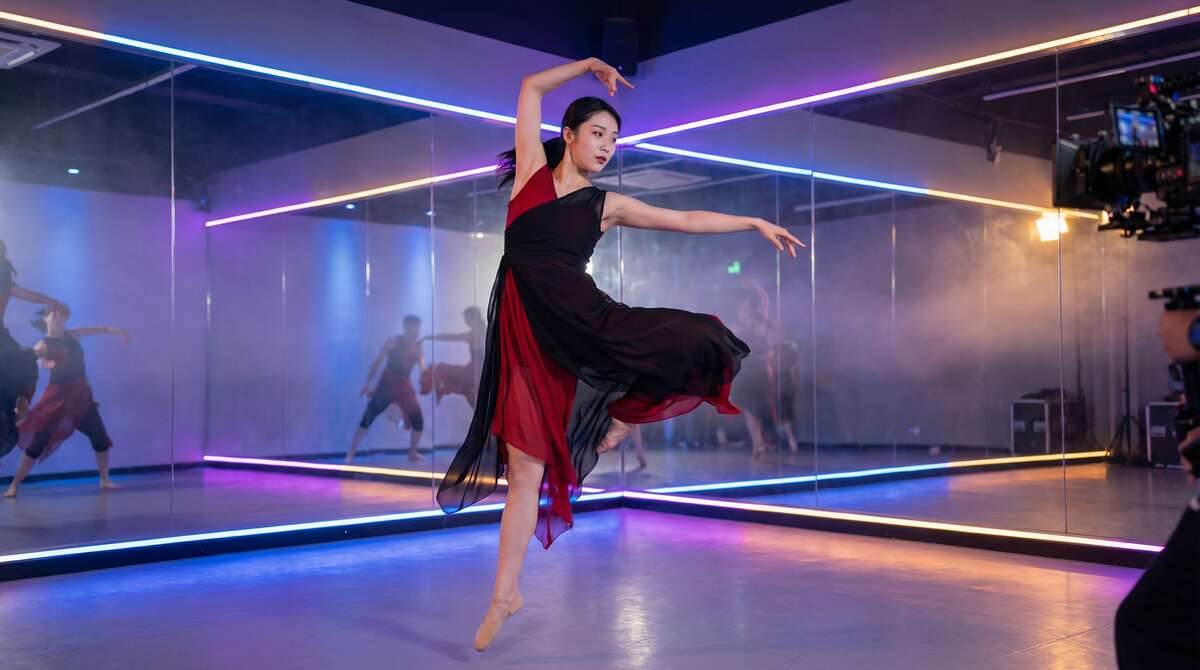 91淫库舞蹈视频表演